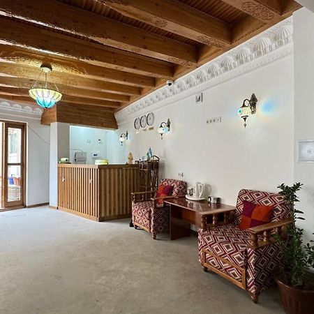 Mahbubakhon Guest House In Old City Bukhara Esterno foto
