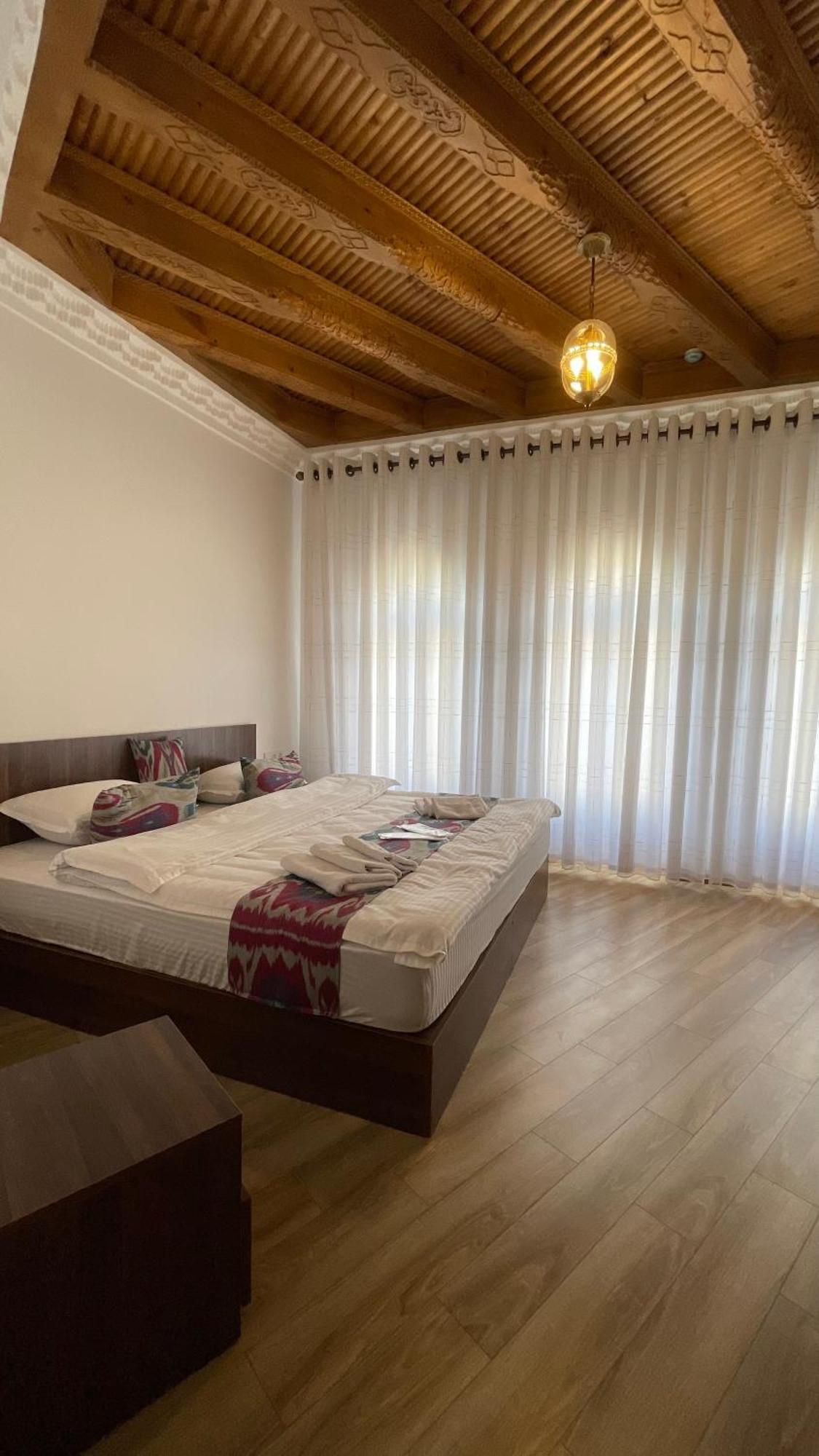 Mahbubakhon Guest House In Old City Bukhara Esterno foto
