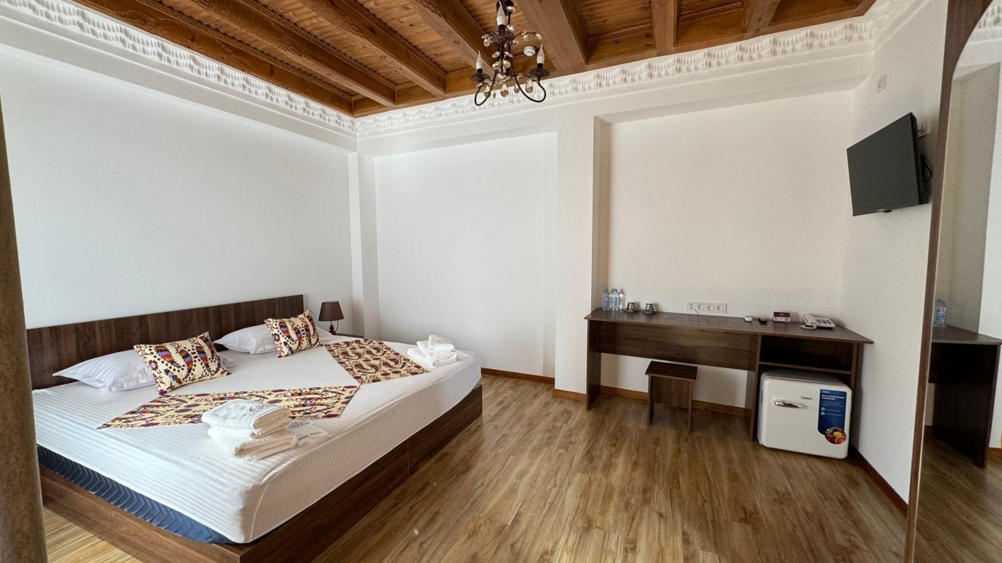 Mahbubakhon Guest House In Old City Bukhara Esterno foto