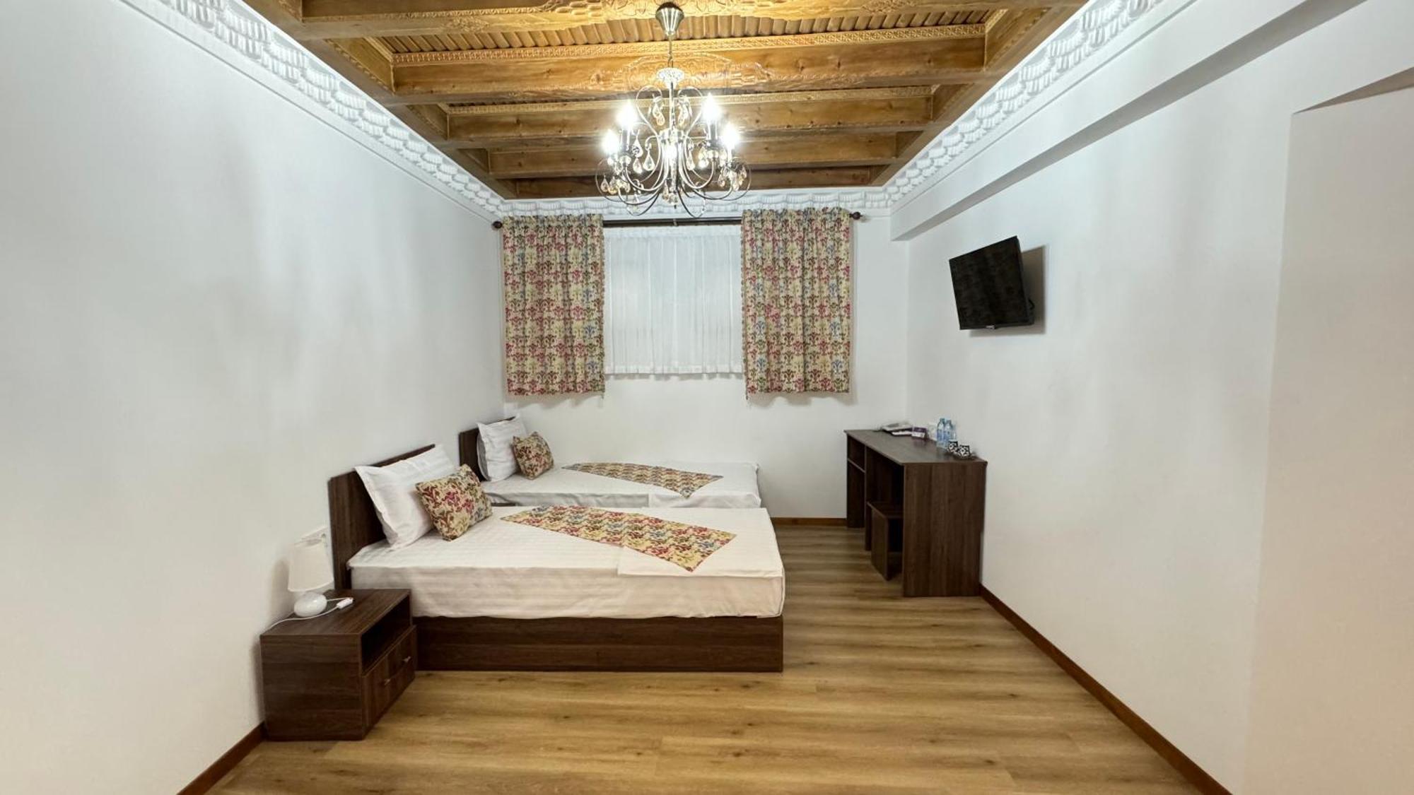 Mahbubakhon Guest House In Old City Bukhara Esterno foto